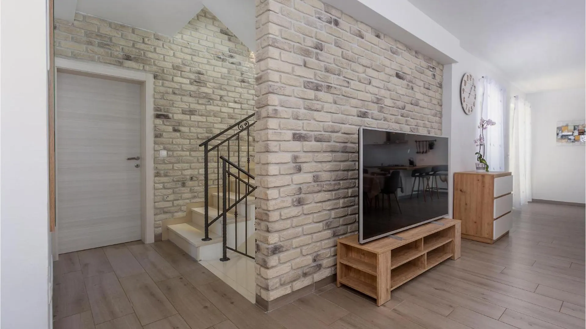 Holiday home 4 Bedroom Amazing Home In Kras Croatia